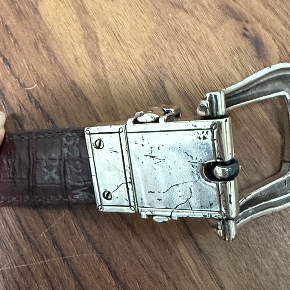 Chico’s Genuine Croc Embossed Leather Belt Reverses from Black To Brown Silver. main image 4